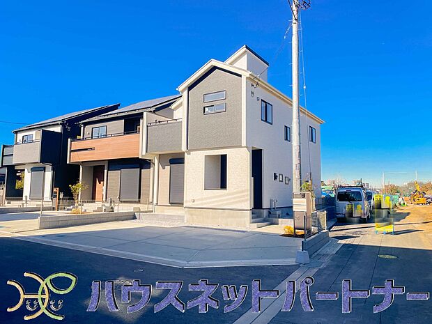 豊かで快適な暮らしを。ここから始まる「日常」はご家族にとってかけがえのない時間となります。少しでも豊かに、快適に。そんな想いから本邸宅は生まれました。