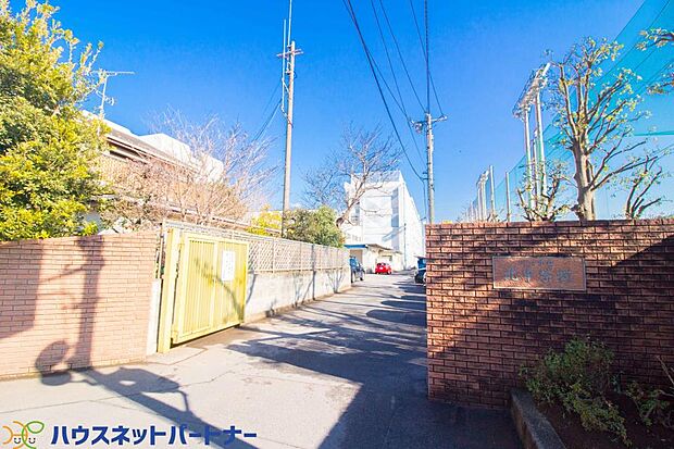 周辺環境-中学校(2100m)川口市立北中学校