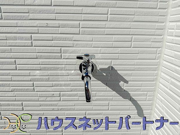 洗濯物を干したり、布団を干したり、ゴミを一時保管したり…　