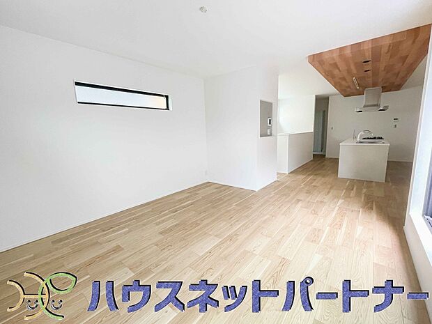 充実した生活は伸びやかな居室空間から始まります。快適に・伸びやかに。心の潤いを求める方々へ。