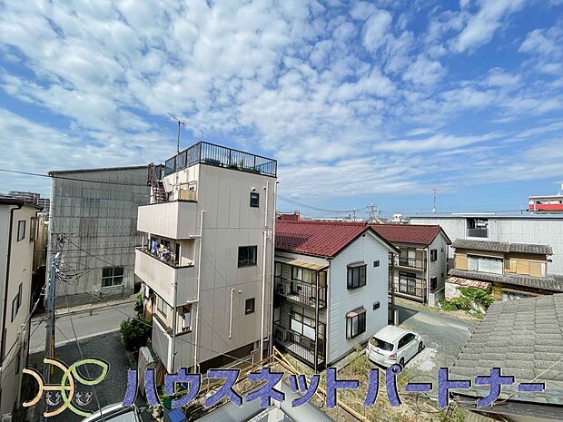 眺望や窓からの景色が良いと、家で過ごす時間も快適です。