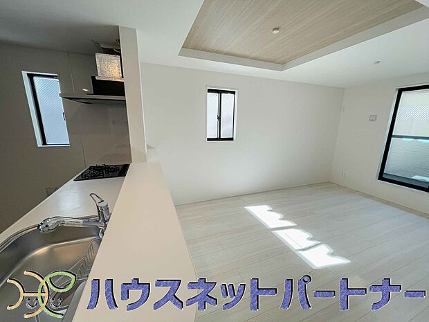 リビングダイニングに目が届くので、料理をしながら家族との会話もはずみそう。