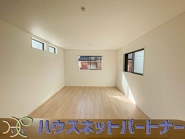 充実した生活は伸びやかな居室空間から始まります。快適に・伸びやかに。心の潤いを求める方々へ。