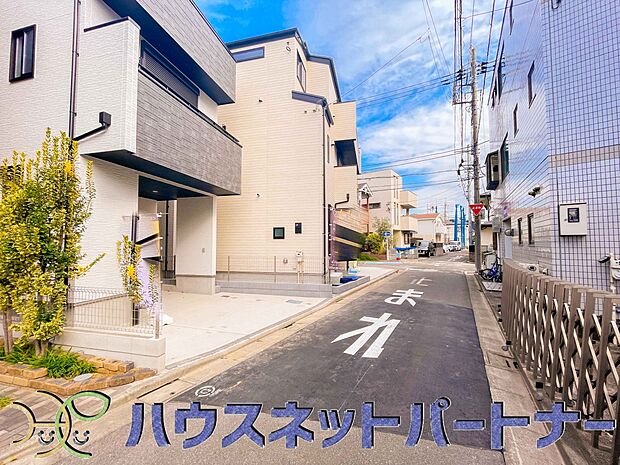 ここから始まる「日常」はご家族にとってかけがえのない時間となります。少しでも豊かに、快適に。そんな想いから本邸宅は生まれました。