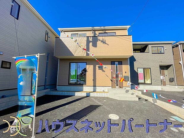 ここから始まる「日常」はご家族にとってかけがえのない時間となります。少しでも豊かに、快適に。そんな想いから本邸宅は生まれました。