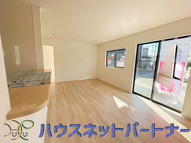 カウンターがあると配膳が楽なことがメリットの一つ。後片付けをするときも、ダイニングテーブルからあまり動かずに流し台へ運ぶことができるので便利です♪