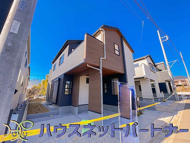 家族の温かさと陽光の暖かさ、楽しい毎日と明るい未来を予感させる「空間が織り成すひとつ先の住み心地」を演出します。