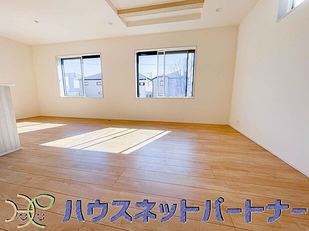 陽だまりのある光彩豊かなリビングは、何よりも快適で心休まる時間を過ごせます。