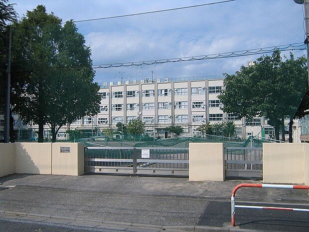 周辺環境-中学校(1200m)鹿浜菜の花中学校