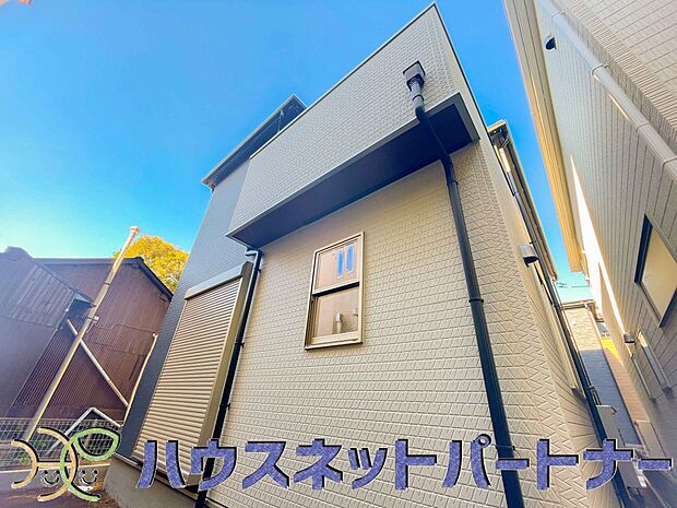 家づくりへの想いが設計に表れています。住み心地のために工夫された造り辺環境には便利な設備が点在し、毎日の暮らしを快適にしてくれる邸宅です。