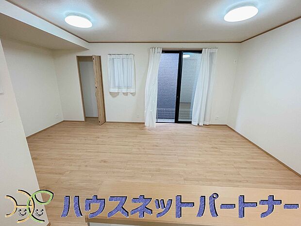 充実した生活は伸びやかな居室空間から始まります。快適に・伸びやかに。心の潤いを求める方々へ。