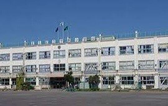 周辺環境-小学校(700m)足立区立渕江小学校