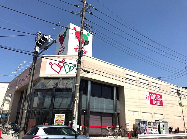 周辺環境-スーパー(220m)コモディイイダ 竹ノ塚東店