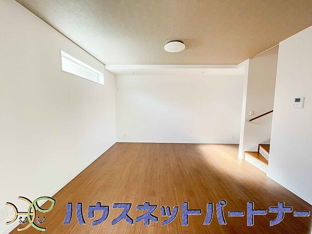 インテリアショップで見掛けた「あの家具」も置ける、ゆったりとした空間。時に広さが上質な寛ぎの時間になる事も。