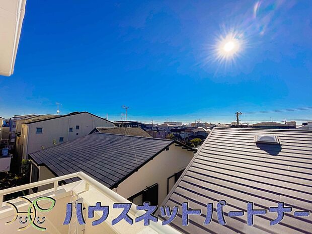 眺望や窓からの景色が良いと、家で過ごす時間も快適です。