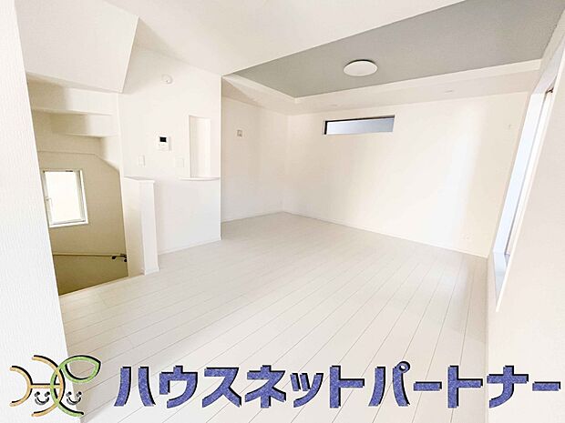 家族の温かさと陽光の暖かさ、楽しい毎日と明るい未来を予感させる「空間が織り成すひとつ先の住み心地」を演出します。