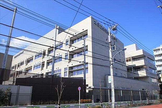 周辺環境-中学校(650m)北区立赤羽岩淵中学校