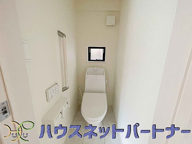 シャワートイレは嬉しい設備。これが無いと・・と思っている方って以外に多いですよね。