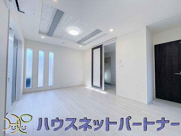 充実した生活は伸びやかな居室空間から始まります。快適に・伸びやかに。心の潤いを求める方々へ。