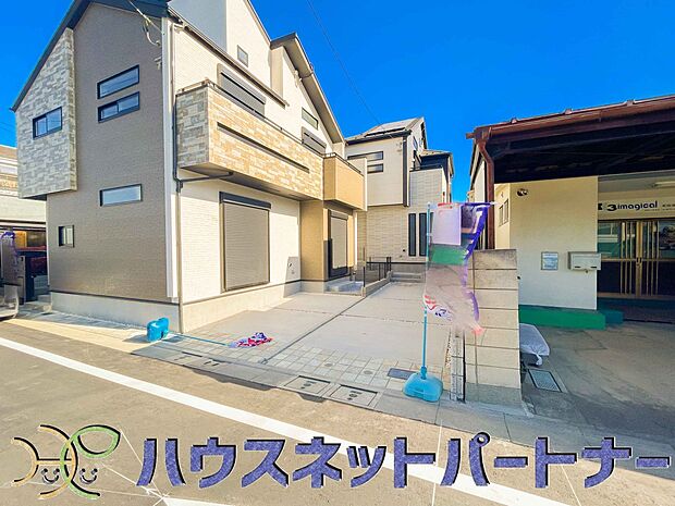 居住者の帰り、訪れる方を優しく迎える・安らぎに満ちた生活空間を予感させる。健やかな暮らしを楽しめそう。