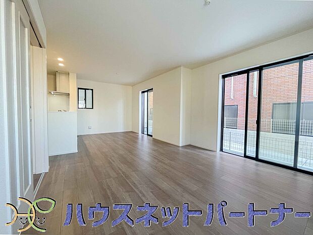 充実した生活は伸びやかな居室空間から始まります。快適に・伸びやかに。心の潤いを求める方々へ。