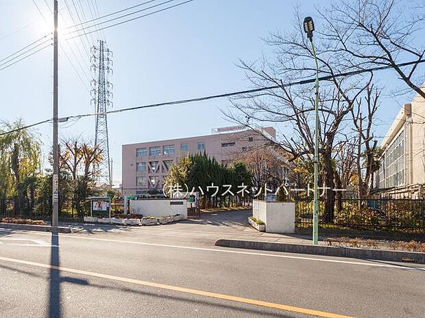 周辺環境-中学校(1500m)新栄中学校