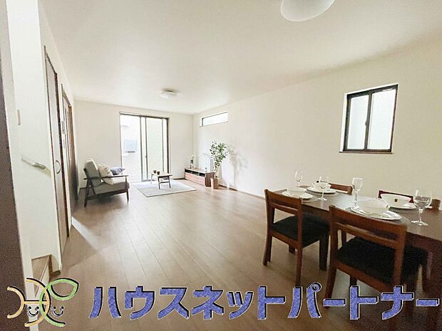 充実した生活は伸びやかな居室空間から始まります。快適に・伸びやかに。心の潤いを求める方々へ。