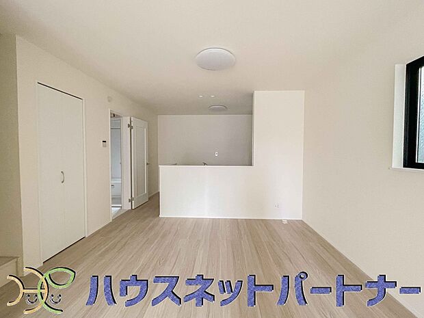 カウンターがあると配膳が楽なことがメリットの一つ。後片付けをするときも、ダイニングテーブルからあまり動かずに流し台へ運ぶことができるので便利です♪