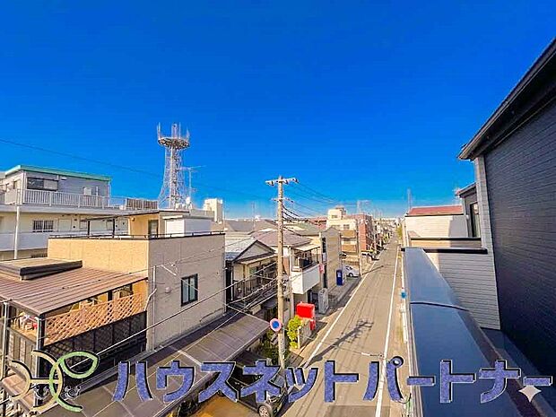 周りに高い建物がないため、眺望良好!