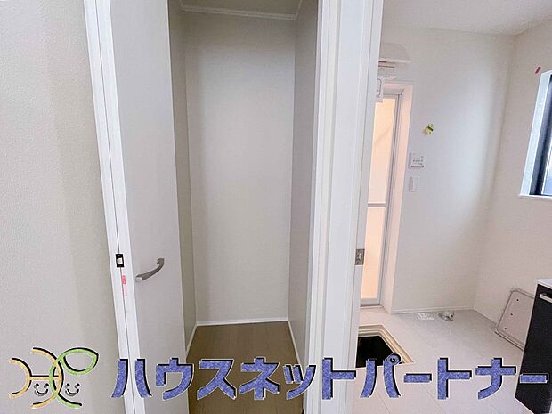 収納の多さにはびっくり。収納ってあればあるほど嬉しいですよね。