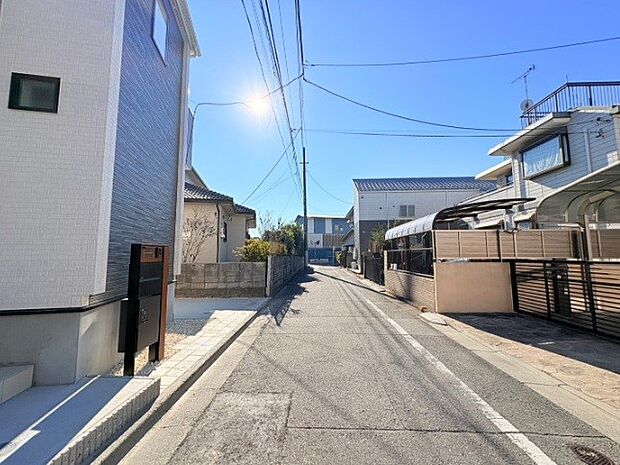 ここから始まる「日常」はご家族にとってかけがえのない時間となります。少しでも豊かに、快適に。そんな想いから本邸宅は生まれました。