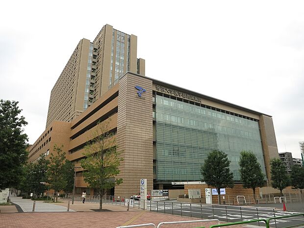 周辺環境-病院(2800m)帝京大学医学部附属病院