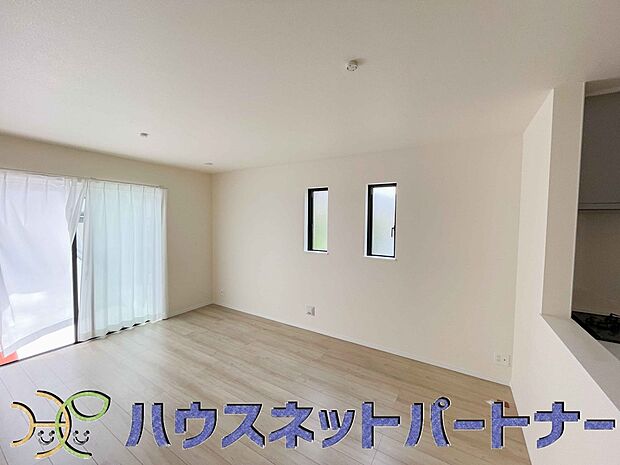 家族の温かさと陽光の暖かさ、楽しい毎日と明るい未来を予感させる「空間が織り成すひとつ先の住み心地」を演出します。