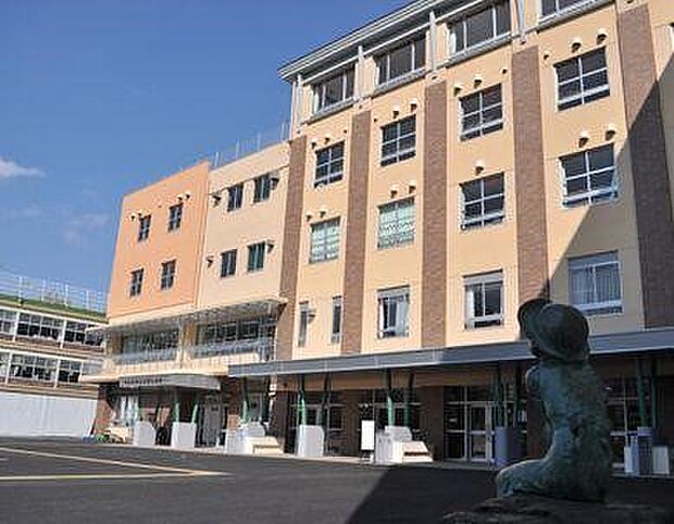 周辺環境-小学校(540m)川口市立本町小学校