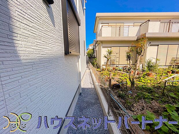 緑豊かな環境でライフワークが楽しみ。ご家族の安らぎをコンセプトに設計された住まいが誕生。