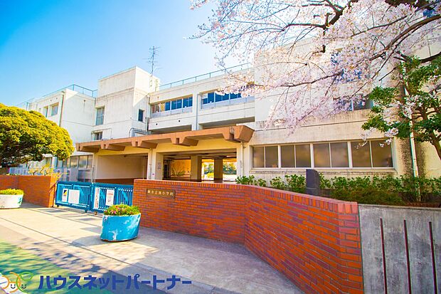 周辺環境-小学校(350m)蕨市立南小学校