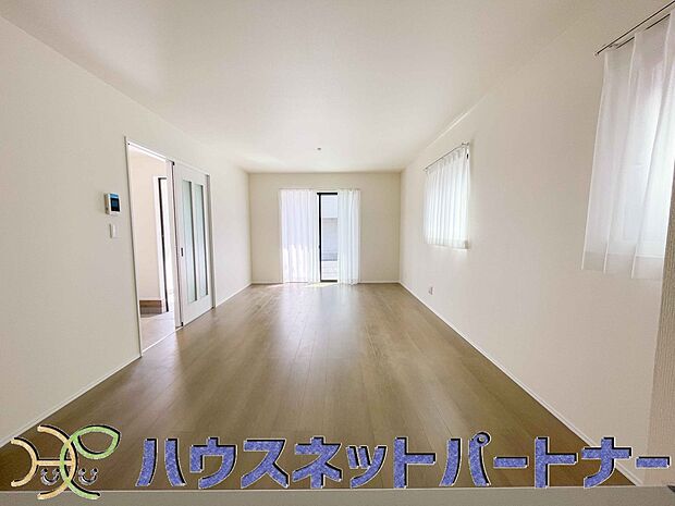 充実した生活は伸びやかな居室空間から始まります。快適に・伸びやかに。心の潤いを求める方々へ。