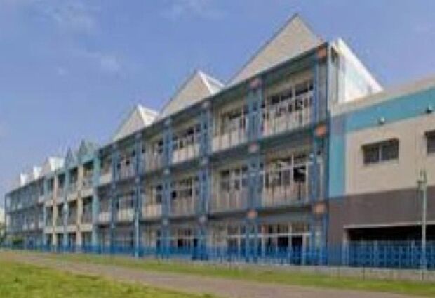 周辺環境-中学校(130m)川口市立南中学校