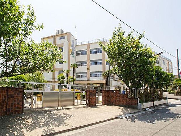 周辺環境-中学校(450m)足立区立青井中学校