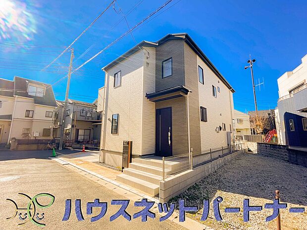 豊かで快適な暮らしを。ここから始まる「日常」はご家族にとってかけがえのない時間となります。少しでも豊かに、快適に。そんな想いから本邸宅は生まれました。