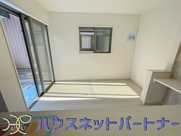 明るく開放的なダイニング。家族とのコミュニケーションが取りやすく、みんなの笑顔が溢れます。