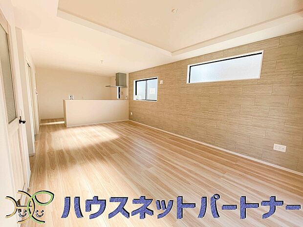 カウンターがあると配膳が楽なことがメリットの一つ。後片付けをするときも、ダイニングテーブルからあまり動かずに流し台へ運ぶことができるので便利です♪