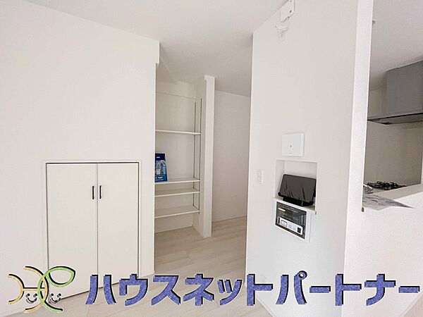 キッチン収納はデザインも可愛いので、お料理グッズを置いてみたり自分だけの素敵なキッチンにして下さい。