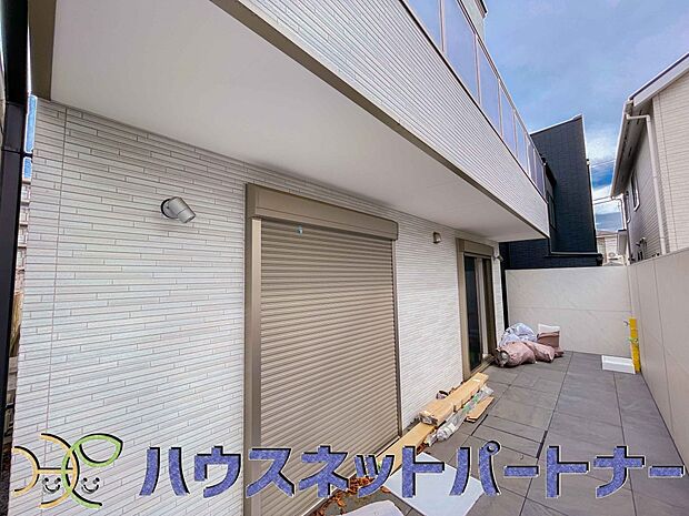 開放感を大切にし、プライベート空間を意識した造りです。ご家族だけの時間を快適に過ごしてください。