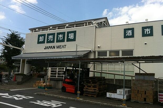 周辺環境-コンビニ(800m)ジャパンミート卸売市場