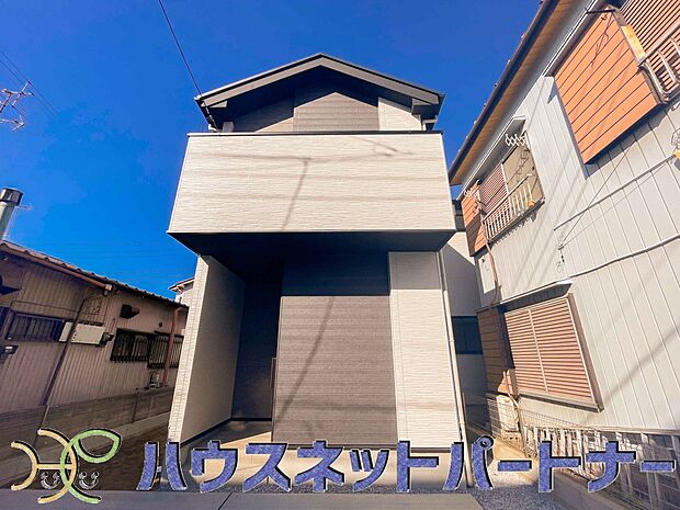 豊かで快適な暮らしを。ここから始まる「日常」はご家族にとってかけがえのない時間となります。少しでも豊かに、快適に。そんな想いから本邸宅は生まれました。