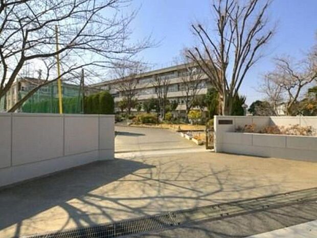 周辺環境-中学校(1100m)蕨市立第二中学校