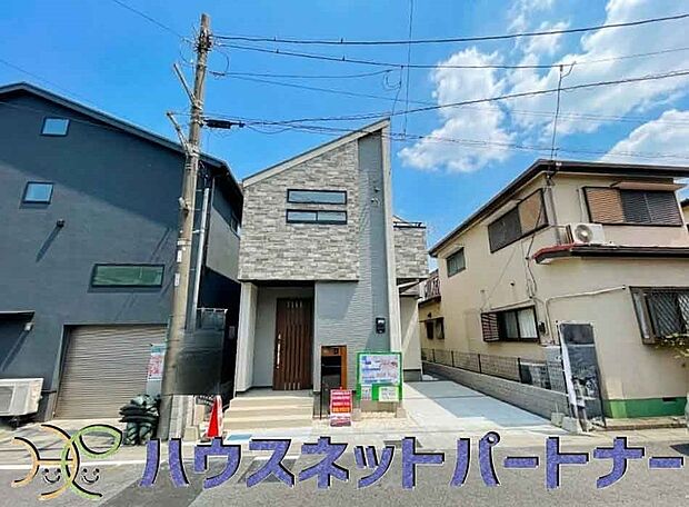 ここから始まる「日常」はご家族にとってかけがえのない時間となります。少しでも豊かに、快適に。そんな想いから本邸宅は生まれました。