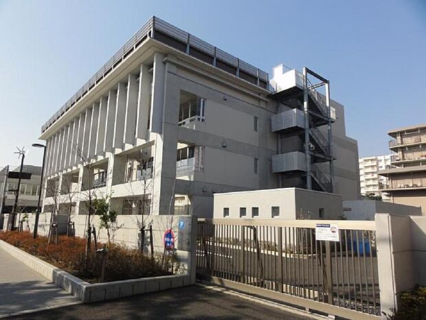 周辺環境-中学校(800m)北区立明桜中学校