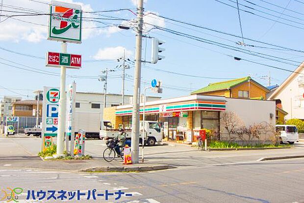周辺環境-コンビニ(90m)セブンイレブン